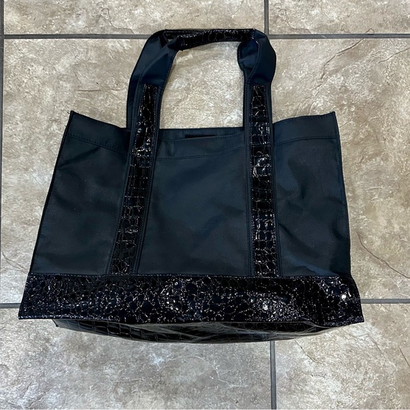 Handbags - Canvas and faux leather tote